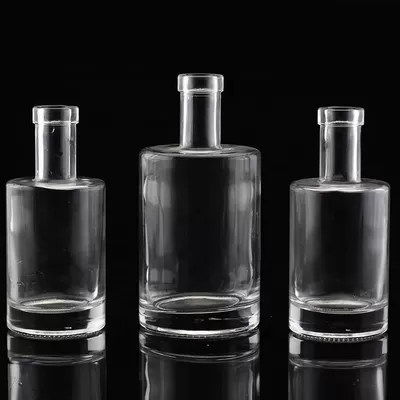 Glass base material vodka glass bottles, different sizes, suitable for breweries