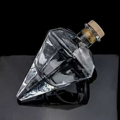 700ml glass whisky bottle, featuring a unique diamond shape and custom logo