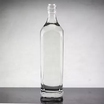 A thirst bottle with screen printing and 750 ml glass material