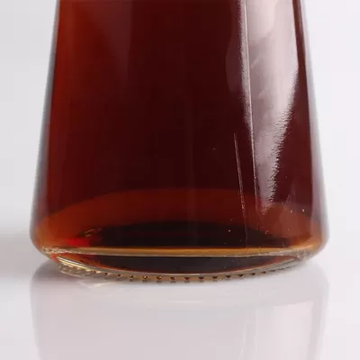 75cl Erlenmeyer Flask conical flask, a thin-bottomed glass bottle specially designed for tequila