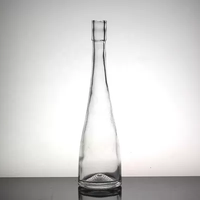 Transparent glass tall and thin beverage bottle, suitable for long-necked white spirits and fruit wines