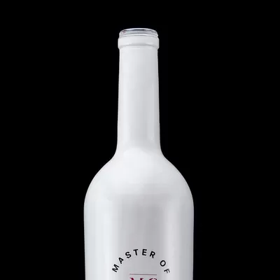 Custom 750ml white spray-painted whisky and vodka empty glass bottle with cork stopper