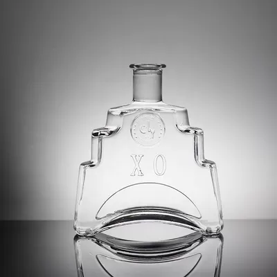 Custom-shaped Beauty Female glass bottles for wine lovers and connoisseurs