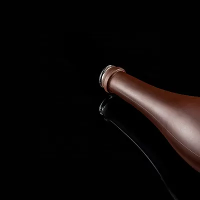 500ml champagne bottle, matte finish, unique design, copper-coated glass collar