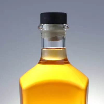 700ml square juniper bottle, cork finish, thick bottom, made of additional flint glass